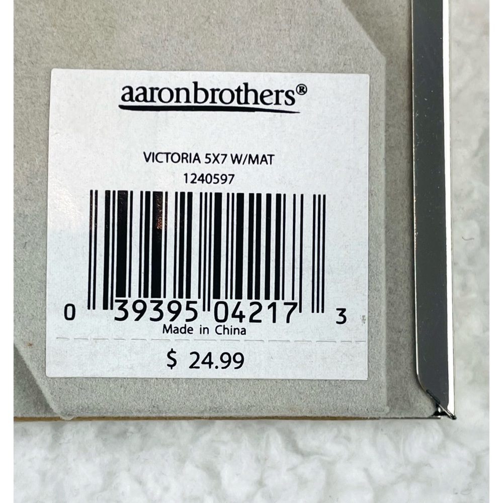 AARON BROTHERS • Silver/White Victoria 5x7 Milano Series Photo Frame - Picture 10 of 11